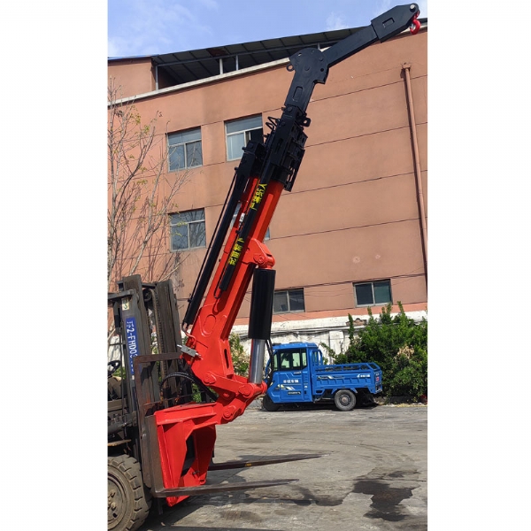 叉車(chē)飛臂吊改裝需要注意什么？如何選擇叉車(chē)吊臂？